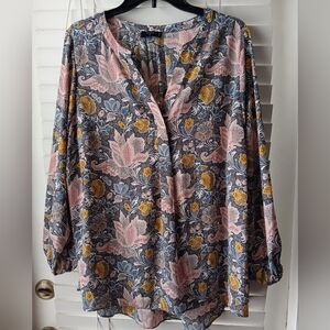 3 For $25🧡Tahari Pink and Yellow Floral Blouse